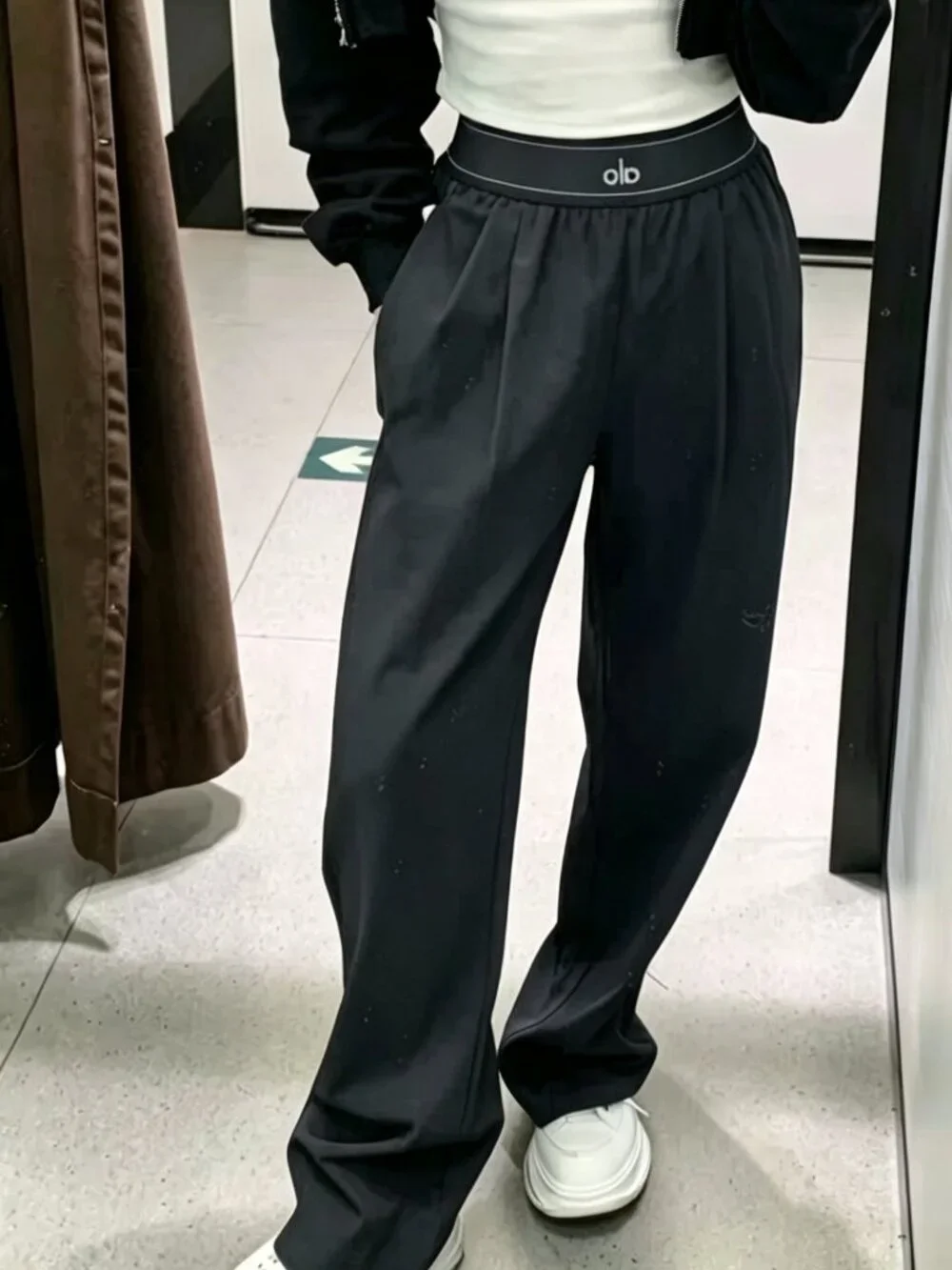 📜ALO Yoga Suit Up Trouser Dark Grey (Regular) 🗃Create a cool girl style